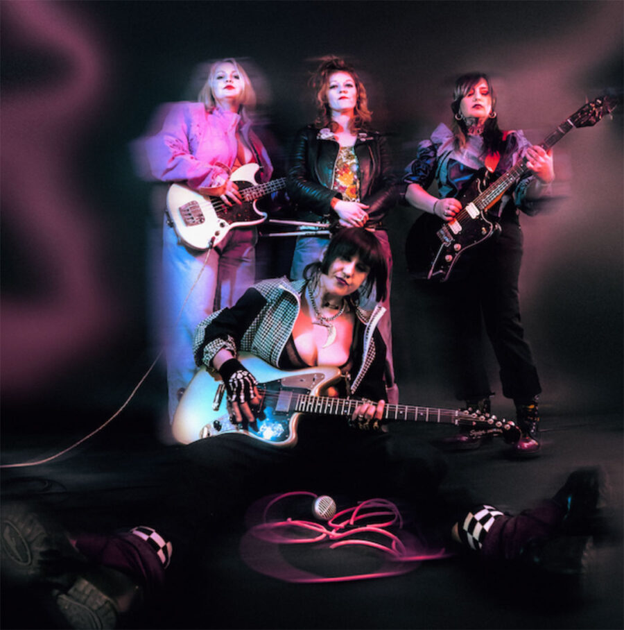 Montreal's Taxi Girls Announce Debut LP with First Single "Say It!"